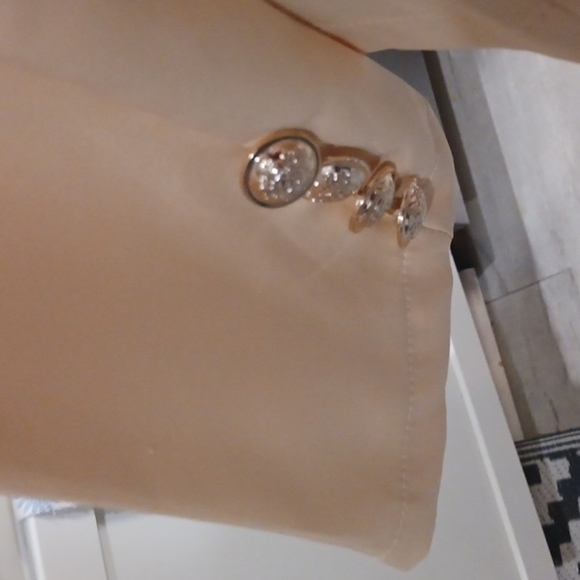 COPY - Women's Business Casual Beige Blazer. - Picture 7 of 8